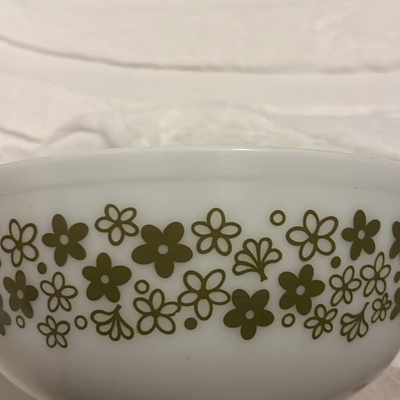 Rare 4Qt PYREX Mixing Bowl “Spring Blossom” - Picture 6 of 8